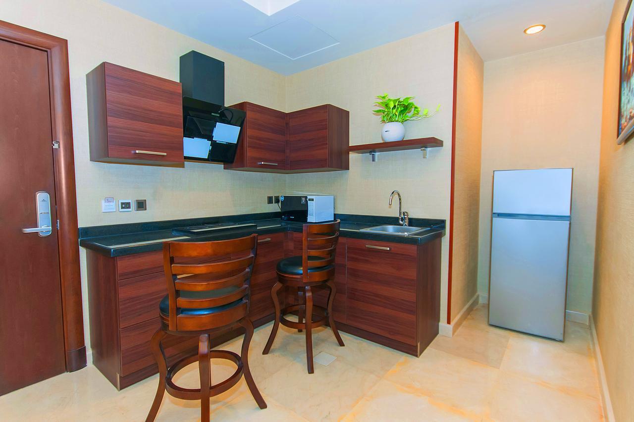Suite Inn Hotel Riyadh Bagian luar foto
